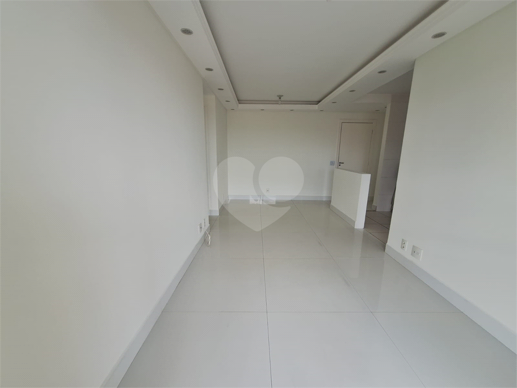  Apartamento na Vila Maria Alta com  2 Dormitórios e 1 Vaga por R$ 640.000,00