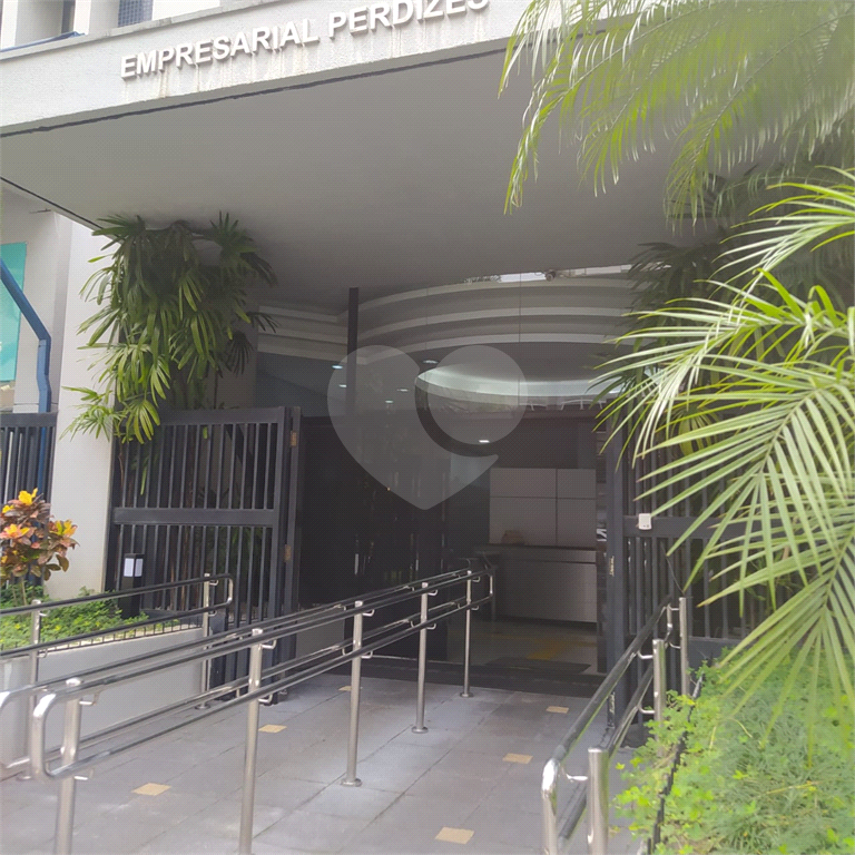 Salas dupla comercial à venda em Perdizes