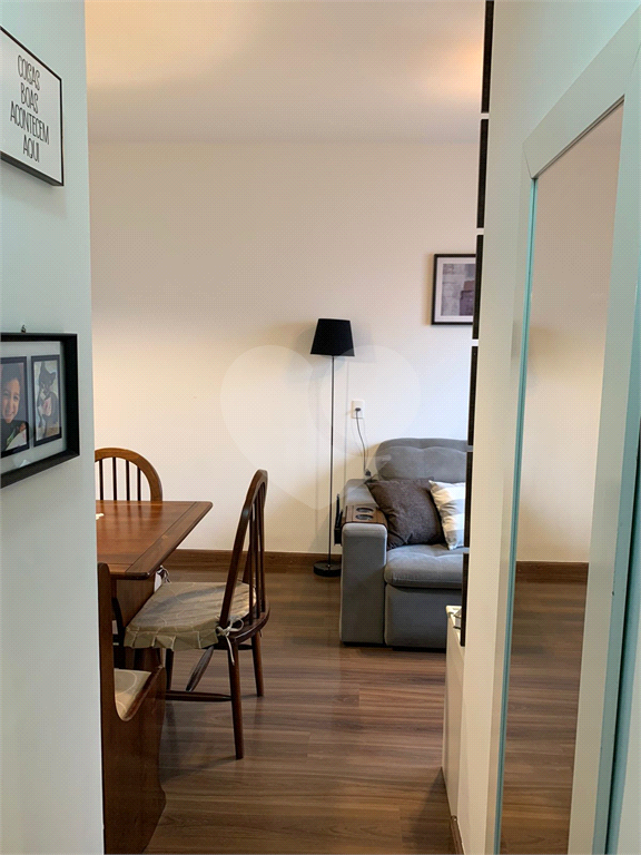 Apartamento à venda com 2 quartos, 42m² - Foto 9