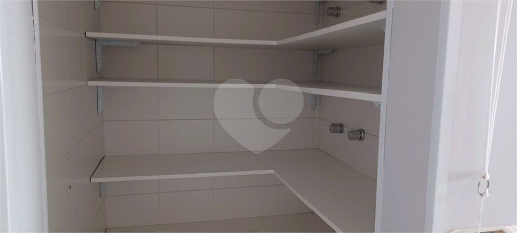 APARTAMENTO em CASA VERDE