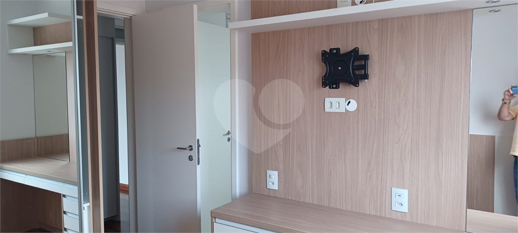 APARTAMENTO em CASA VERDE