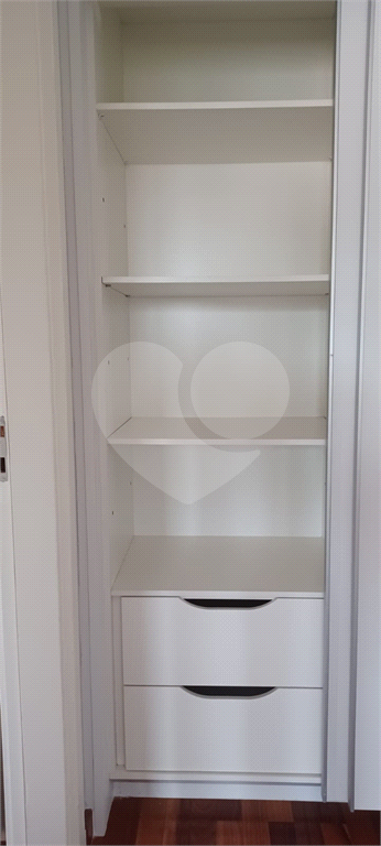APARTAMENTO em CASA VERDE