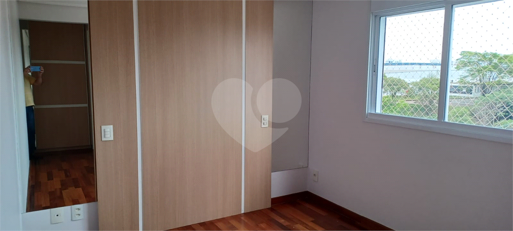 APARTAMENTO em CASA VERDE