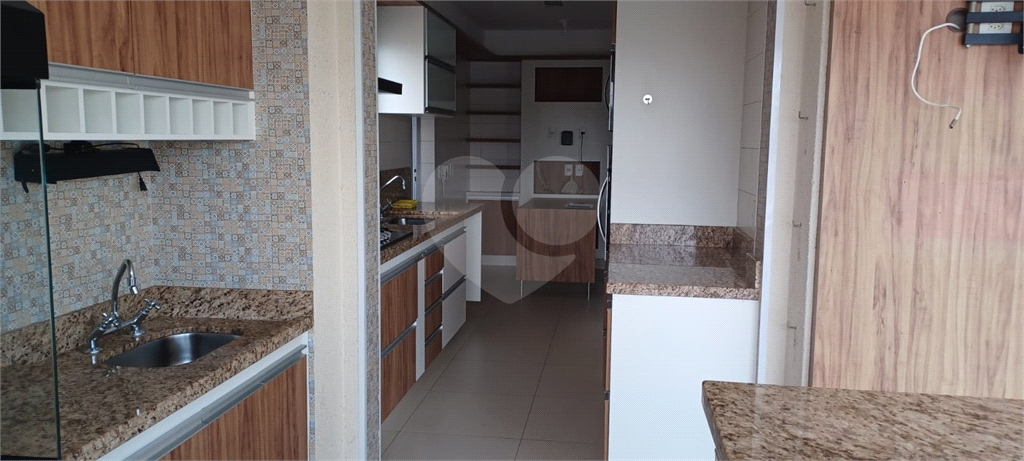 APARTAMENTO em CASA VERDE