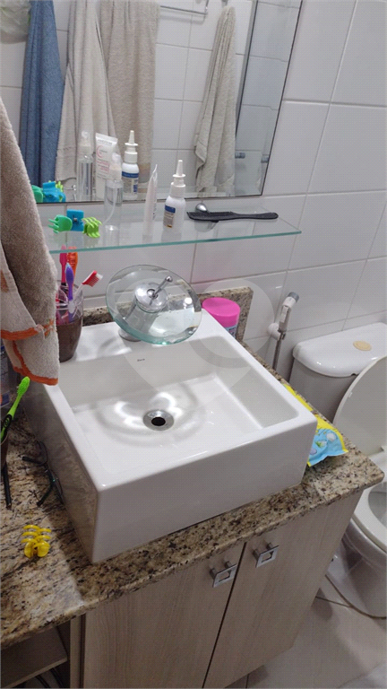 Apartamento à venda na Penha, 2 dorm e 1 vaga.