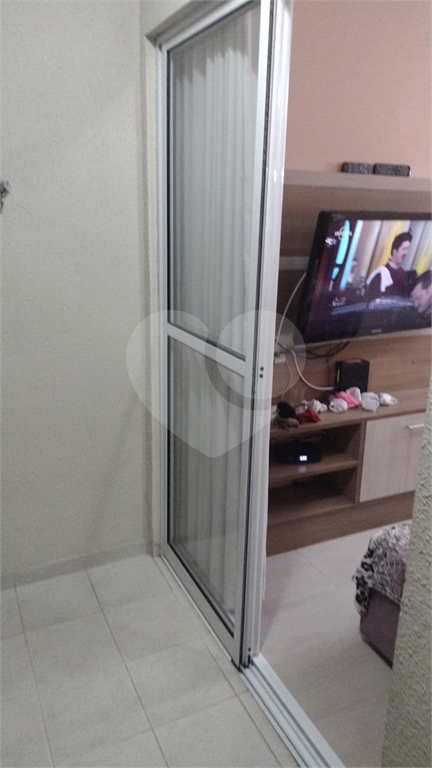 Apartamento à venda na Penha, 2 dorm e 1 vaga.