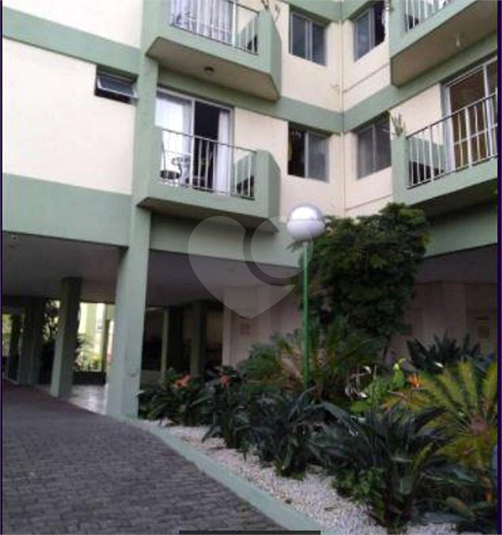 APARTAMENTO em VILA CARRÃO