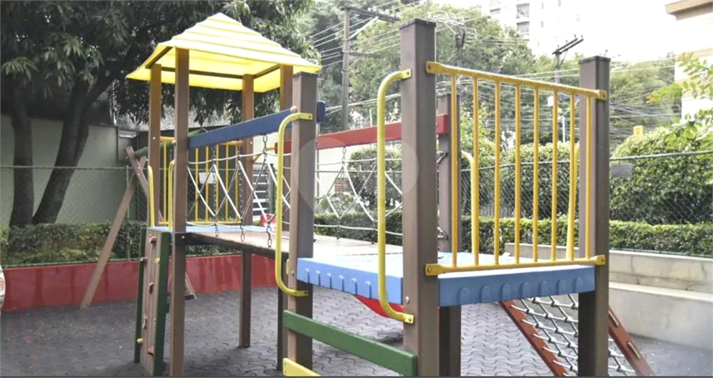 APARTAMENTO em VILA CARRÃO