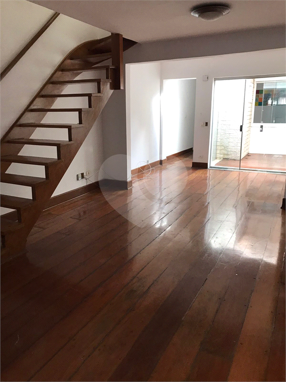 Casa de Vila com 2 Suítes na Vila Olímpia