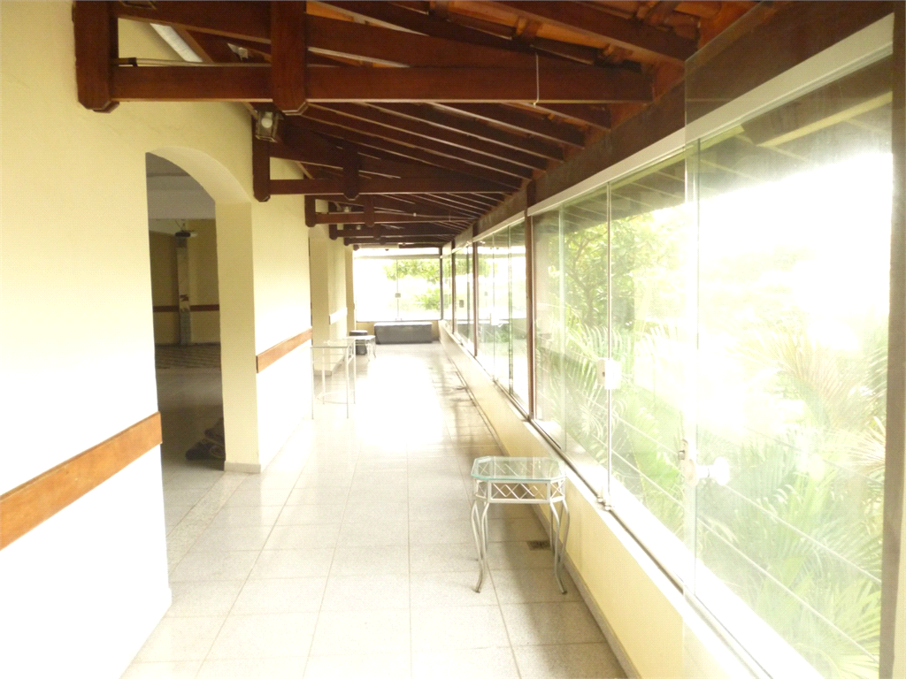 Predio Largo da Matriz , esquina 1200m2