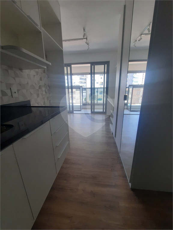 Studio na Vila Madalena ao lado do metro 