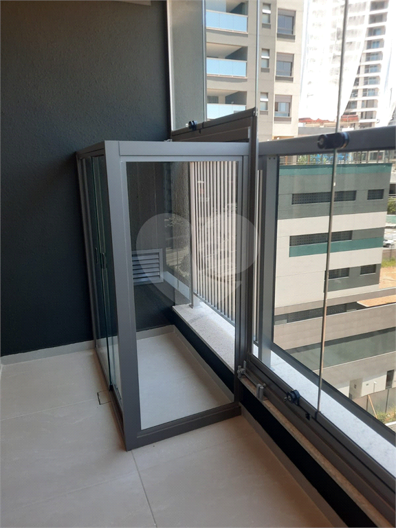 Studio na Vila Madalena ao lado do metro 