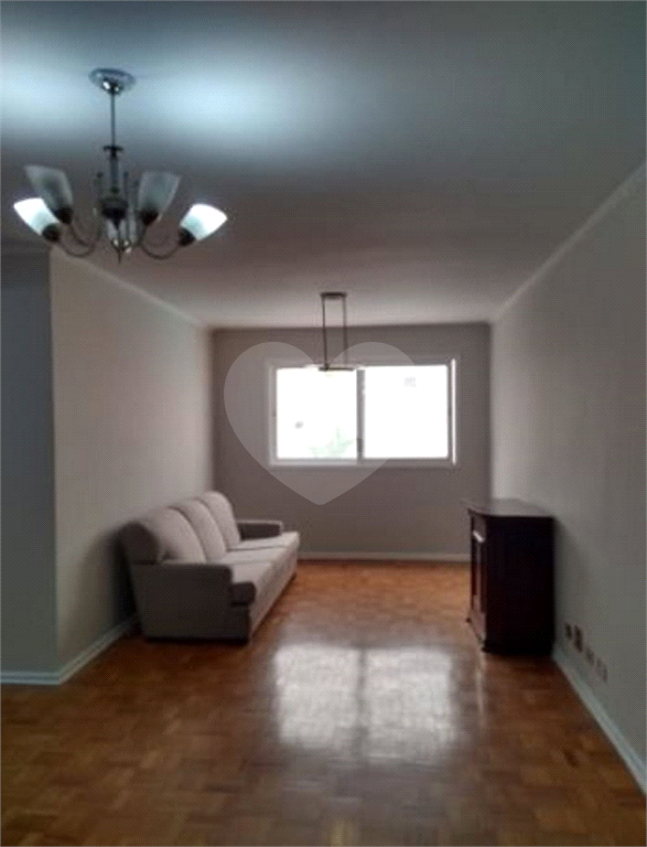 APARTAMENTO em TATUAPÉ