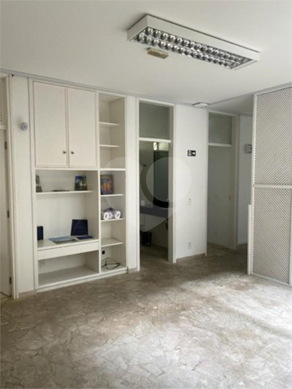Casa à venda com 3 quartos, 224m² - Foto 11