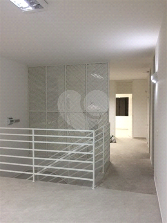 Casa à venda com 3 quartos, 224m² - Foto 4