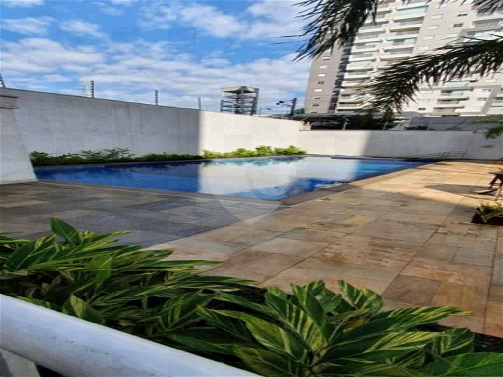 Apto com varanda gourmet no Belém Brás