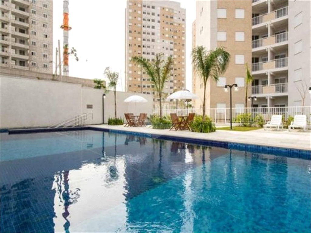 Apto com varanda gourmet no Belém Brás