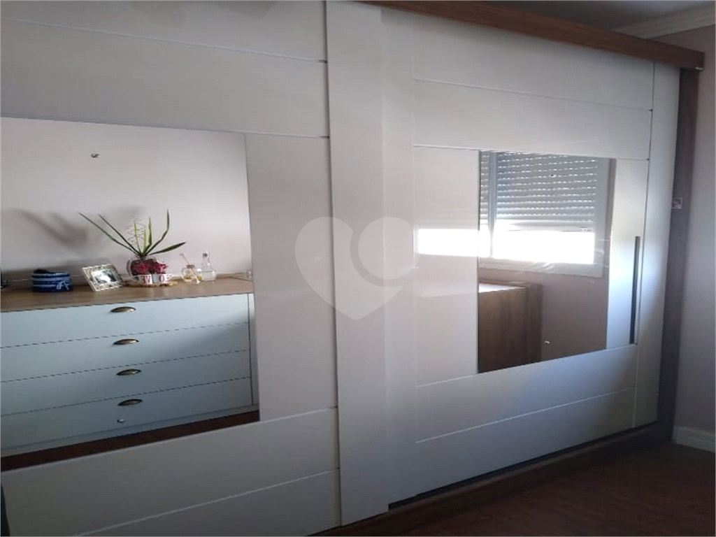 Apto com varanda gourmet no Belém Brás