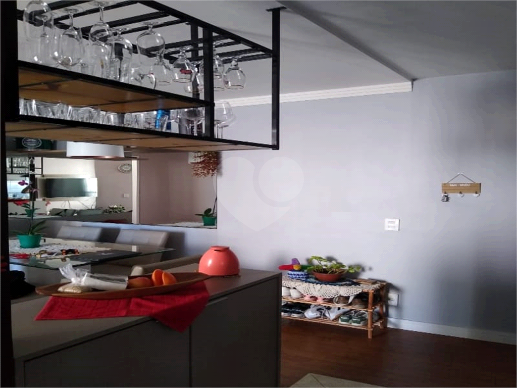 Apto com varanda gourmet no Belém Brás