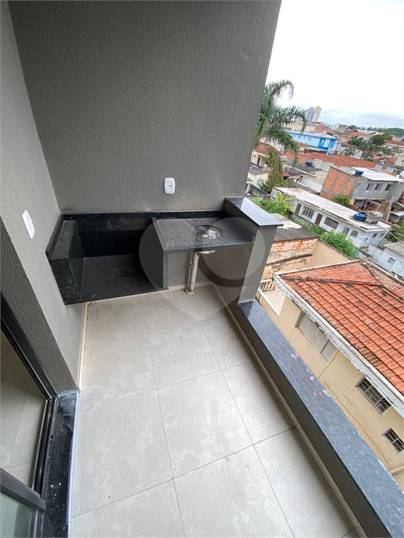 Apartamento à venda com 2 quartos, 40m² - Foto 17