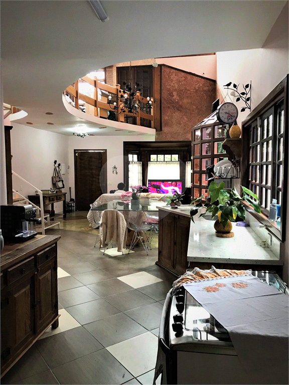 CASA em JARDIM ALVORADA