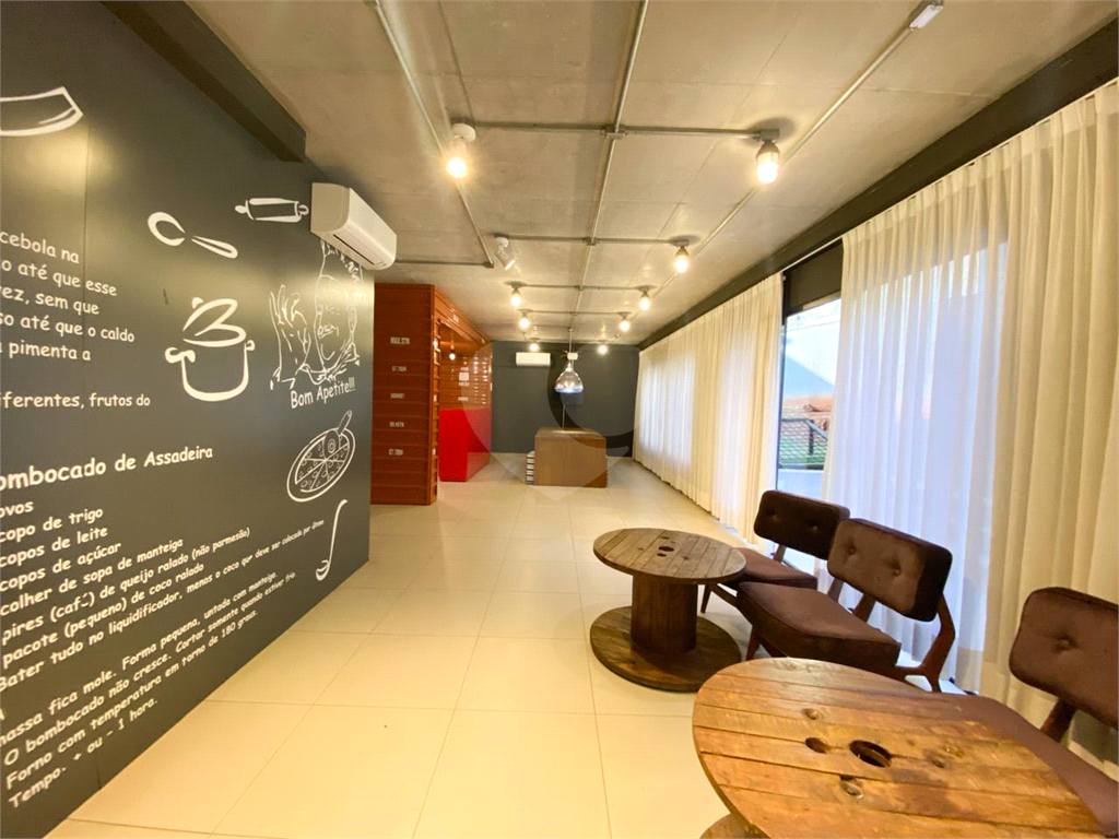 APARTAMENTO em SANTANA