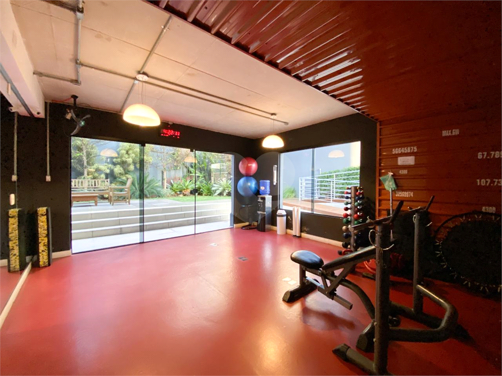 APARTAMENTO em SANTANA