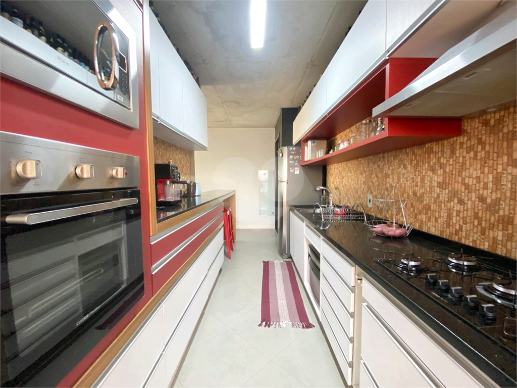 APARTAMENTO em SANTANA