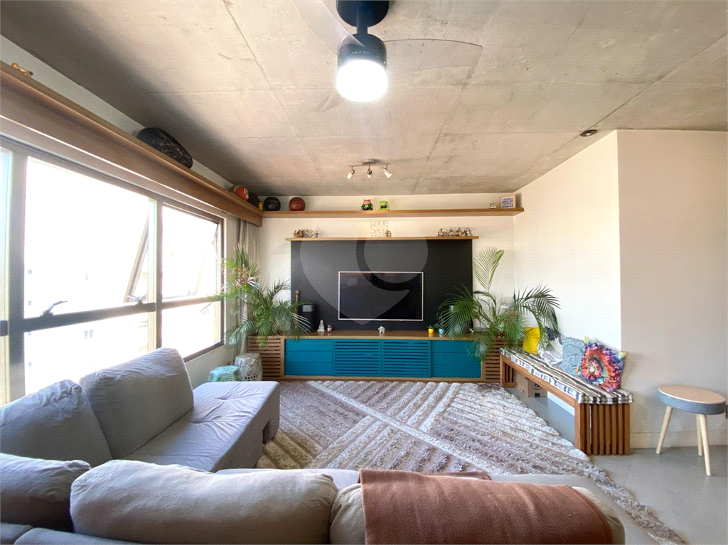 APARTAMENTO em SANTANA