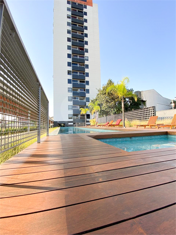 APARTAMENTO em SANTANA