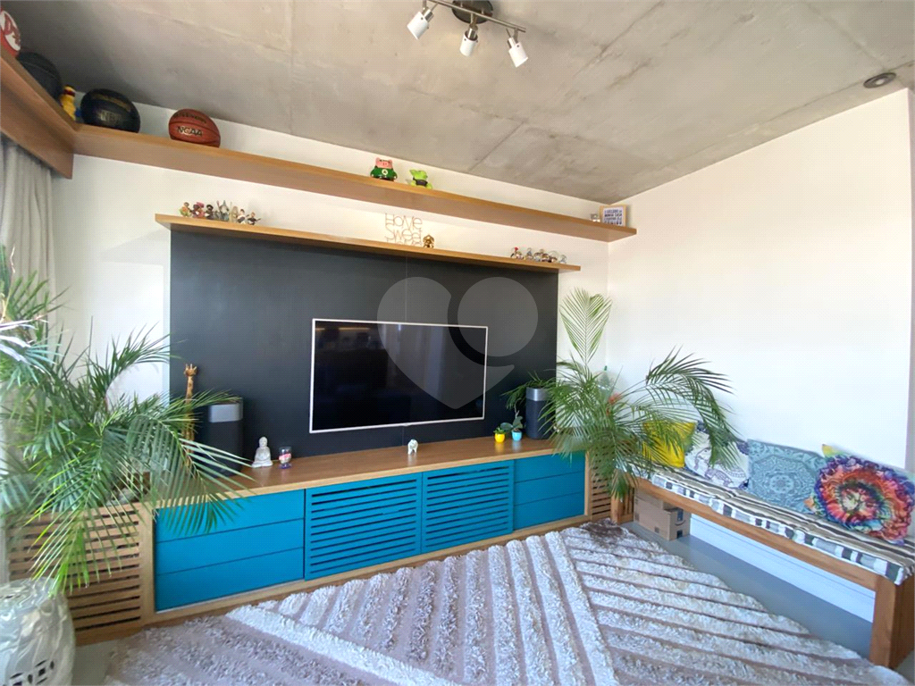 APARTAMENTO em SANTANA