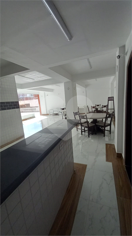 Apartamento para venda possui 82 metros quadrados com 2 quartos em Tupi - Praia Grande - SP