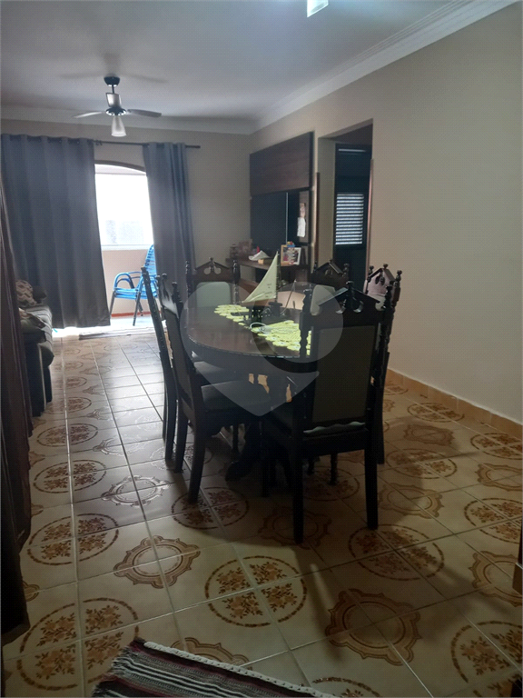 Apartamento para venda possui 82 metros quadrados com 2 quartos em Tupi - Praia Grande - SP