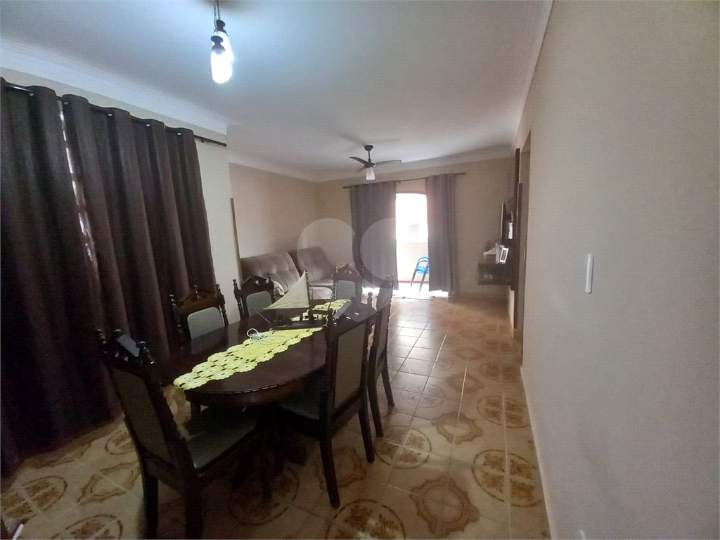 Apartamento para venda possui 82 metros quadrados com 2 quartos em Tupi - Praia Grande - SP