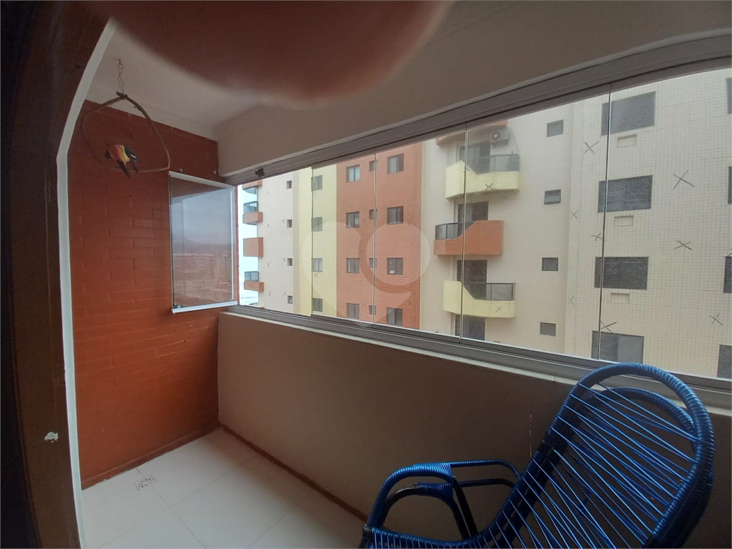 Apartamento para venda possui 82 metros quadrados com 2 quartos em Tupi - Praia Grande - SP