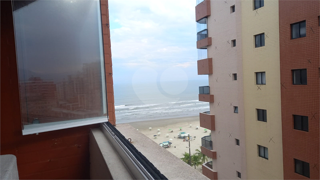 Apartamento para venda possui 82 metros quadrados com 2 quartos em Tupi - Praia Grande - SP