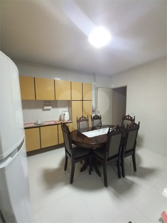 Apartamento para venda possui 82 metros quadrados com 2 quartos em Tupi - Praia Grande - SP