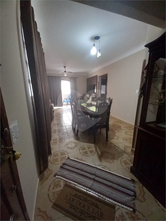 Apartamento para venda possui 82 metros quadrados com 2 quartos em Tupi - Praia Grande - SP