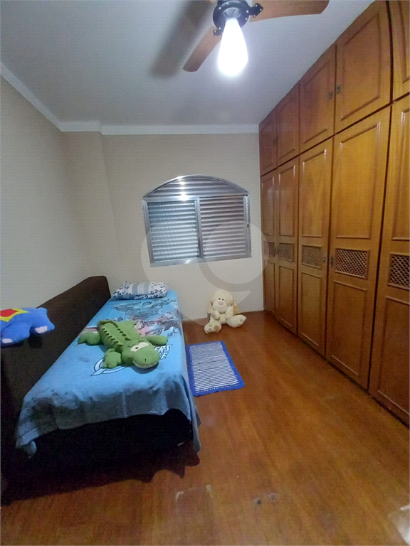 Apartamento para venda possui 82 metros quadrados com 2 quartos em Tupi - Praia Grande - SP