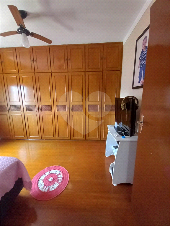 Apartamento para venda possui 82 metros quadrados com 2 quartos em Tupi - Praia Grande - SP