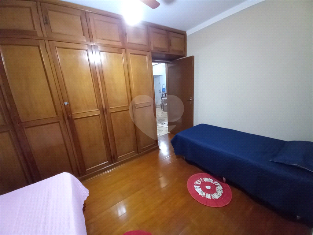 Apartamento para venda possui 82 metros quadrados com 2 quartos em Tupi - Praia Grande - SP