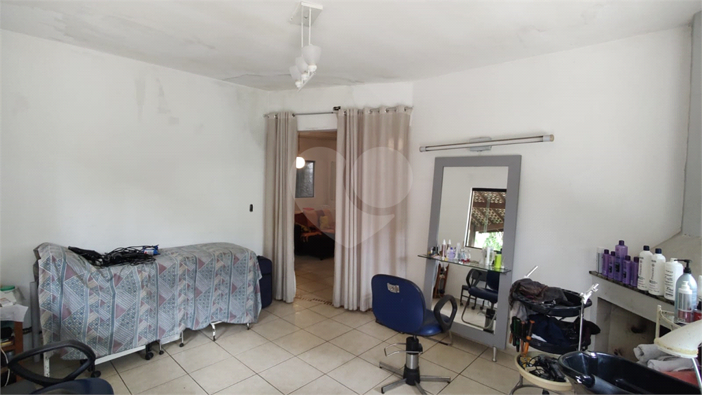 Casa de Condomínio à venda com 4 quartos, 250m² - Foto 16