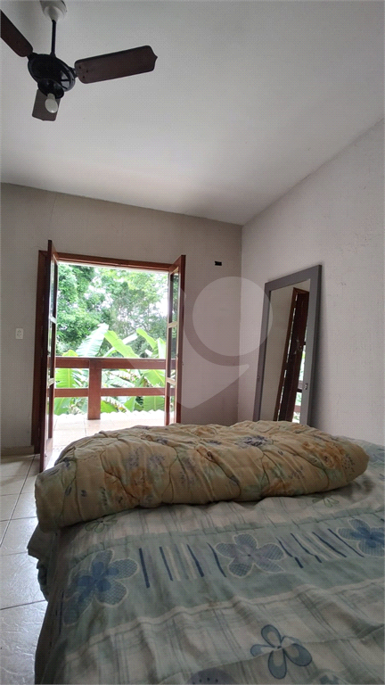 Casa de Condomínio à venda com 4 quartos, 250m² - Foto 18