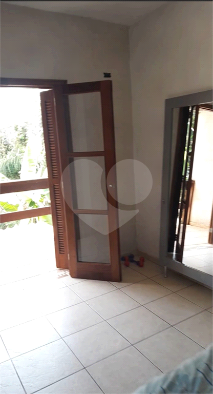 Casa de Condomínio à venda com 4 quartos, 250m² - Foto 6