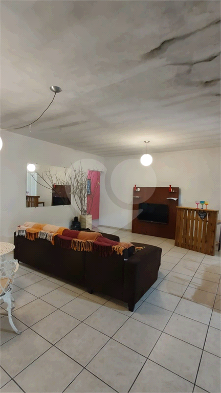 Casa de Condomínio à venda com 4 quartos, 250m² - Foto 11