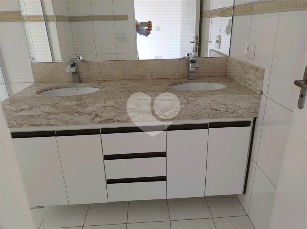 ALTO PADRÃO, 4 DORMITORIOS, 2 SUÍTES, 3 VAGAS DE GARAGEM!!