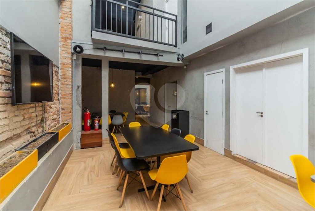 Casa Comercial à venda em PINHEIROS Área Útil: 233 m²