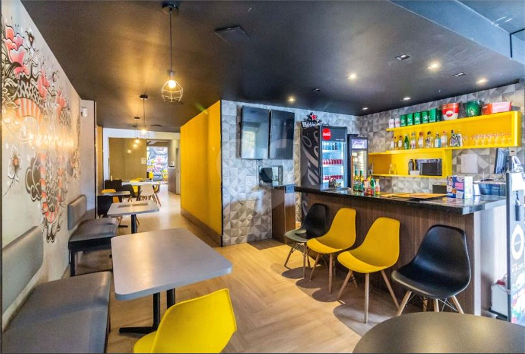 Casa Comercial à venda em PINHEIROS Área Útil: 233 m²