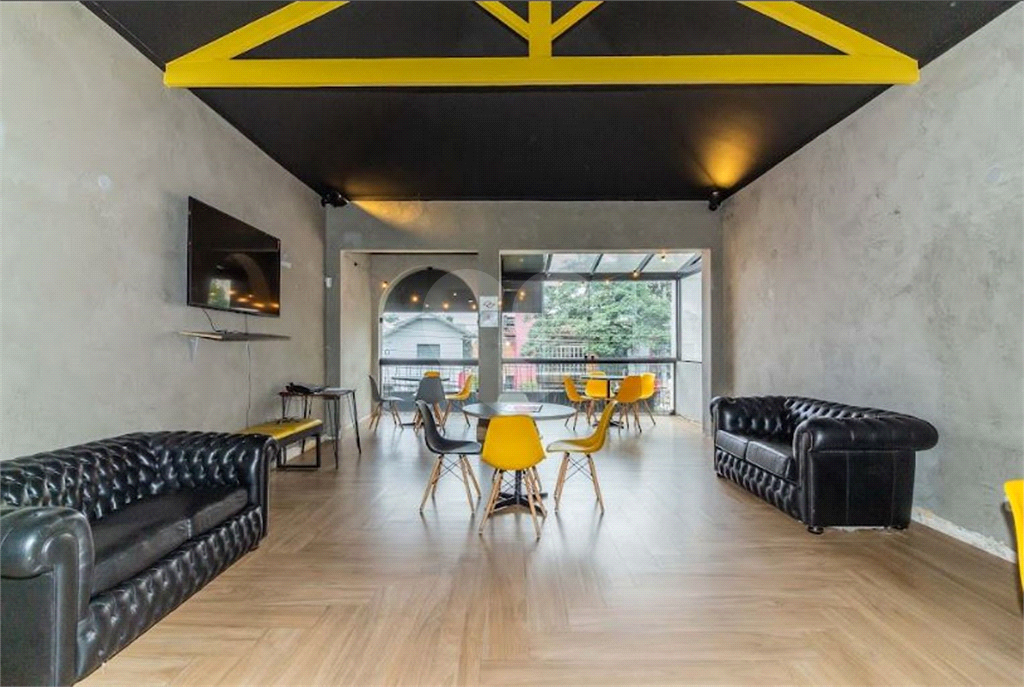 Casa Comercial à venda em PINHEIROS Área Útil: 233 m²