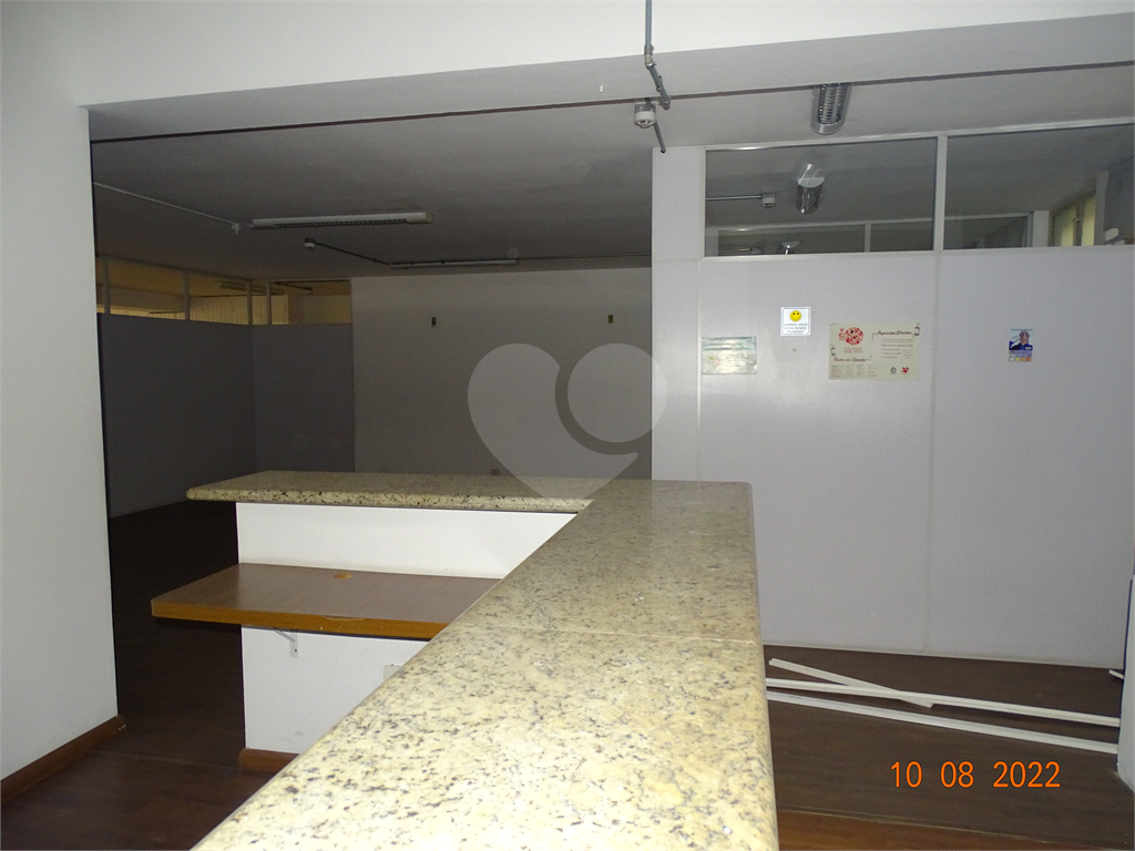 AMPLA SALA COMERCIAL 350M² NO CENTRO